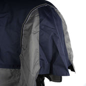 EQUITHÈME Tyrex mit Bauchlatz 600D 300g Navy/Grau Dots EQUITHÈME Tyrex mit Bauchlatz 600D 300g Navy/Grau Dots