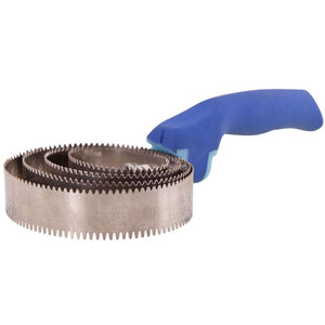 Premiere Striegel Soft Grip mit 4 Edelstahl Blättern Kobalt/Hellblau Premiere Striegel Soft Grip mit 4 Edelstahl Blättern Kobalt/Hellblau