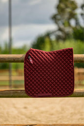 Velder Horsewear Essentials Schabracke Dressur Classic Bordeaux Velder Horsewear Essentials Schabracke Dressur Classic Bordeaux