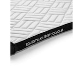 Equestrian Stockholm Schabracke Modern Dressur Weiß/Schwarz Equestrian Stockholm Schabracke Modern Dressur Weiß/Schwarz
