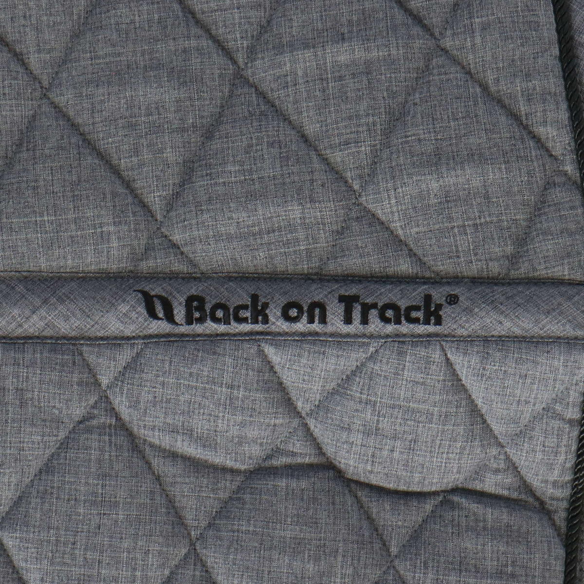 Back on Track Schabracke Haze Dressur Grau