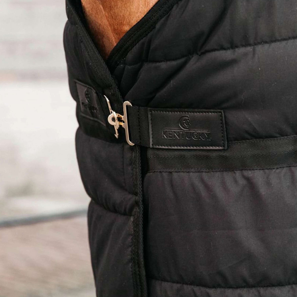 Kentucky Unterdecken Skin Friendly 300g Schwarz