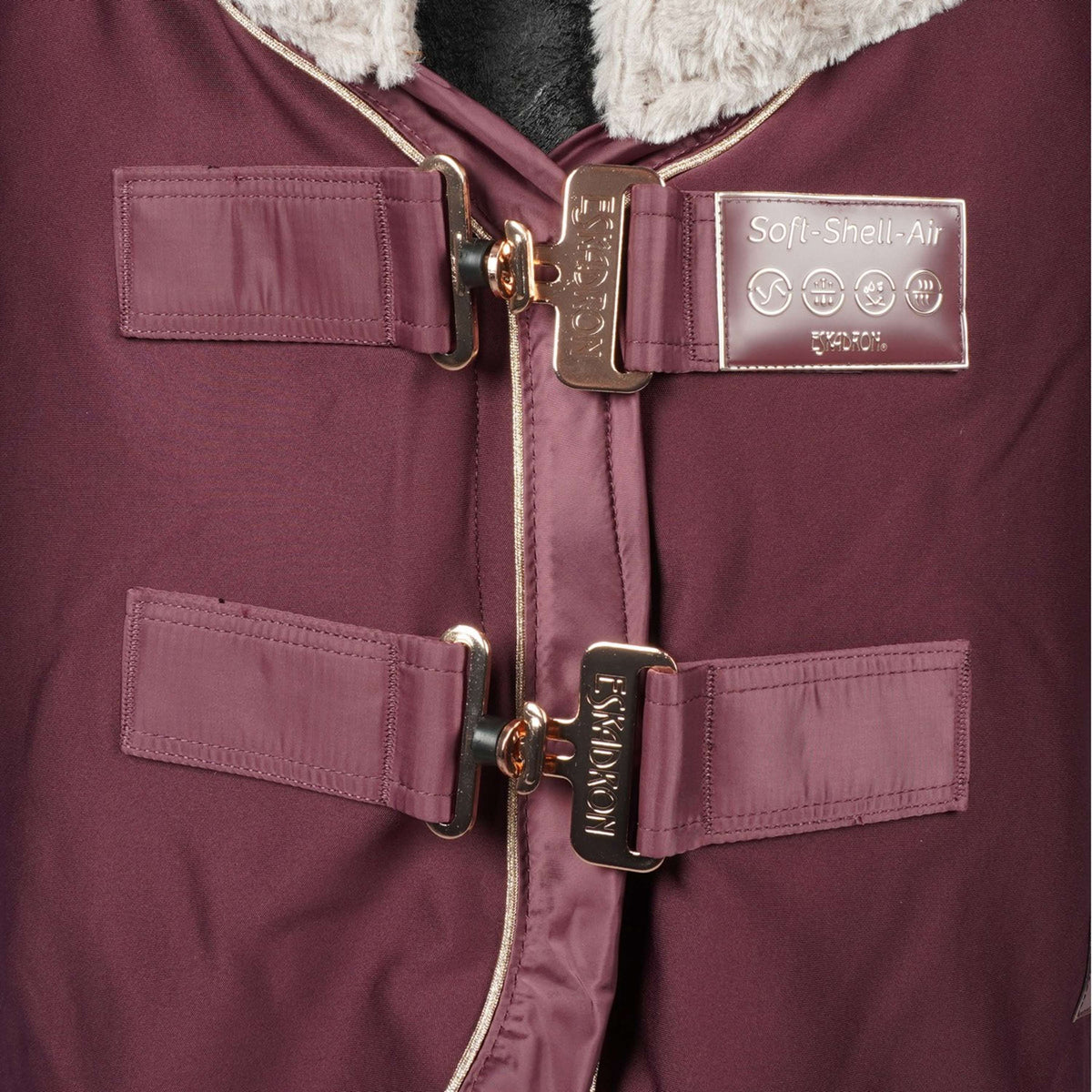 Eskadron Abschwitzdecke Heritage Softshell Air Cassis