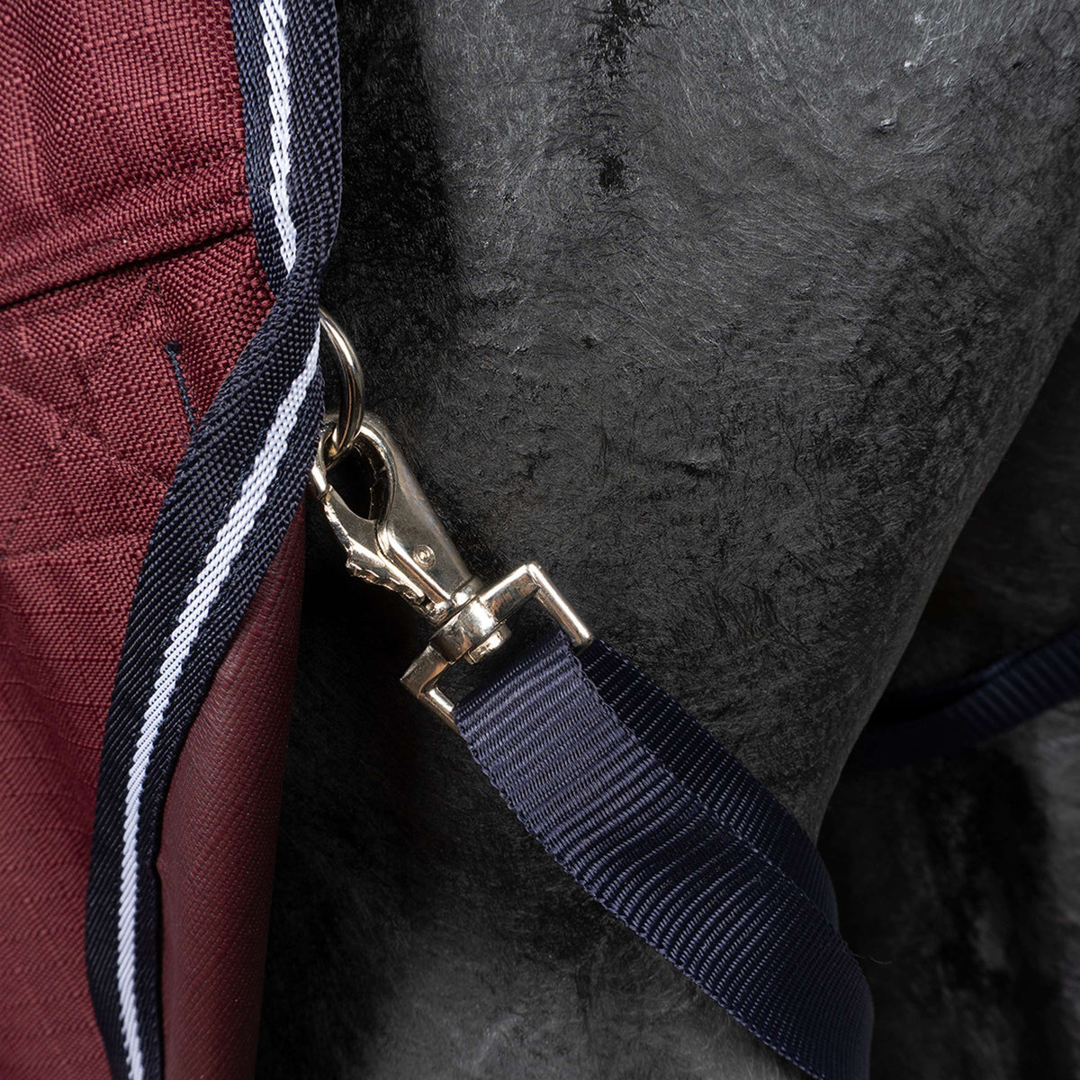 EQUITHÈME Outdoordecke Tyrex 1200D 150g Standard Burgunderrot