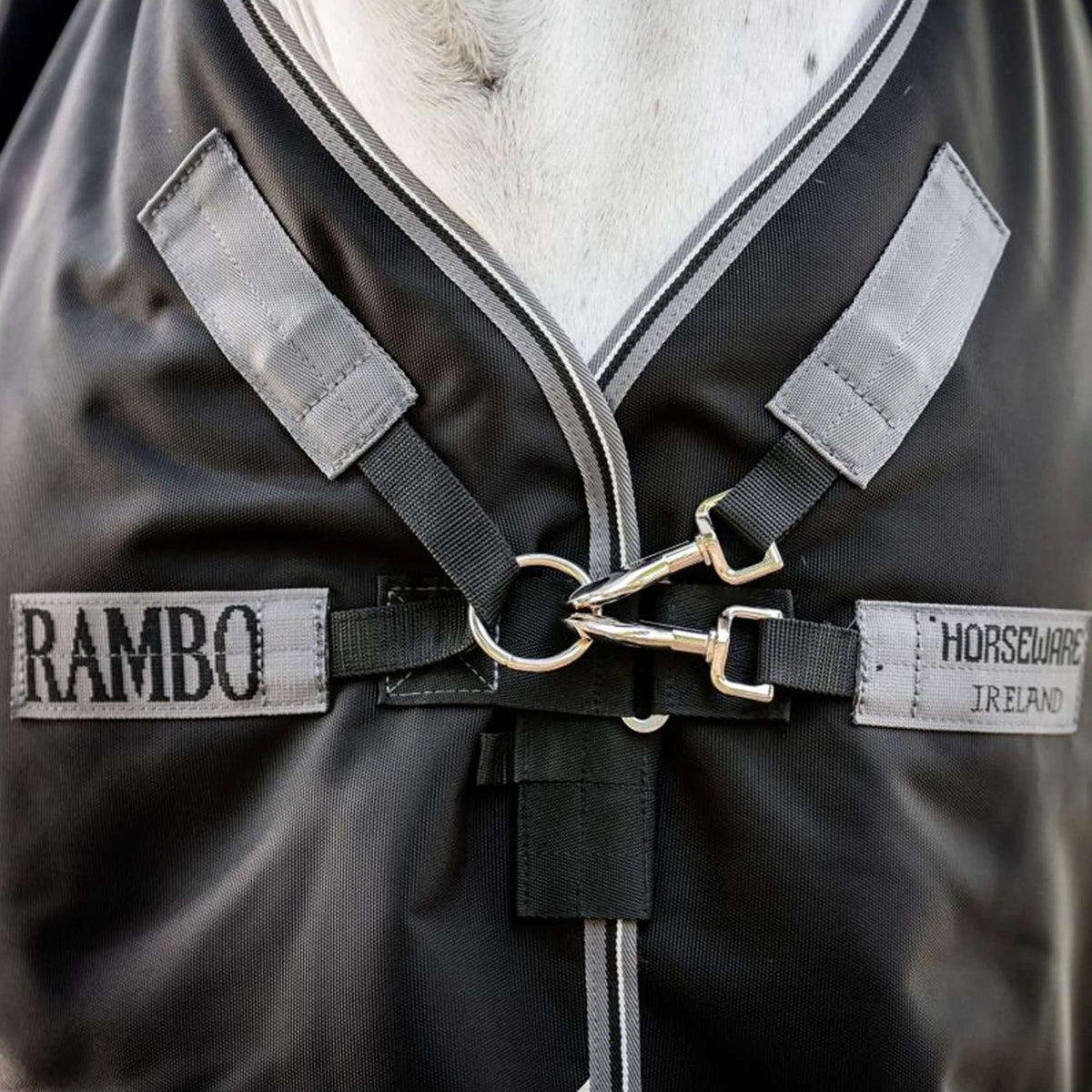 Rambo Turnout 1680D 0g Schwarz/Thunderstorm Grey/Silver