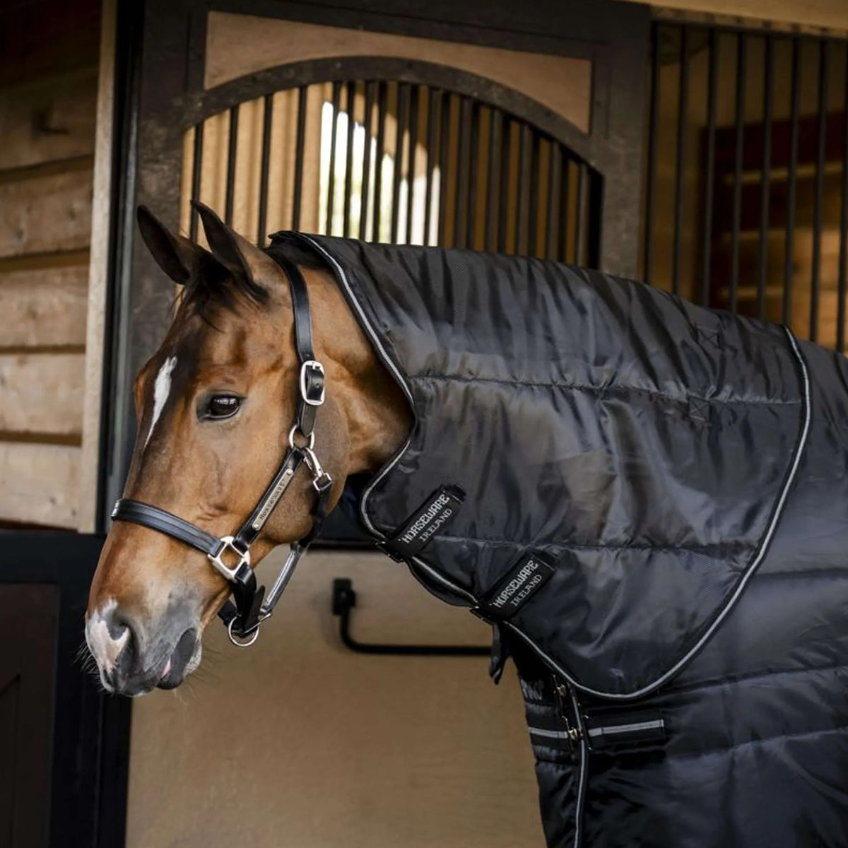 Amigo Halsstück Ripstip Insulator Stable 200g Black/Black/Silver