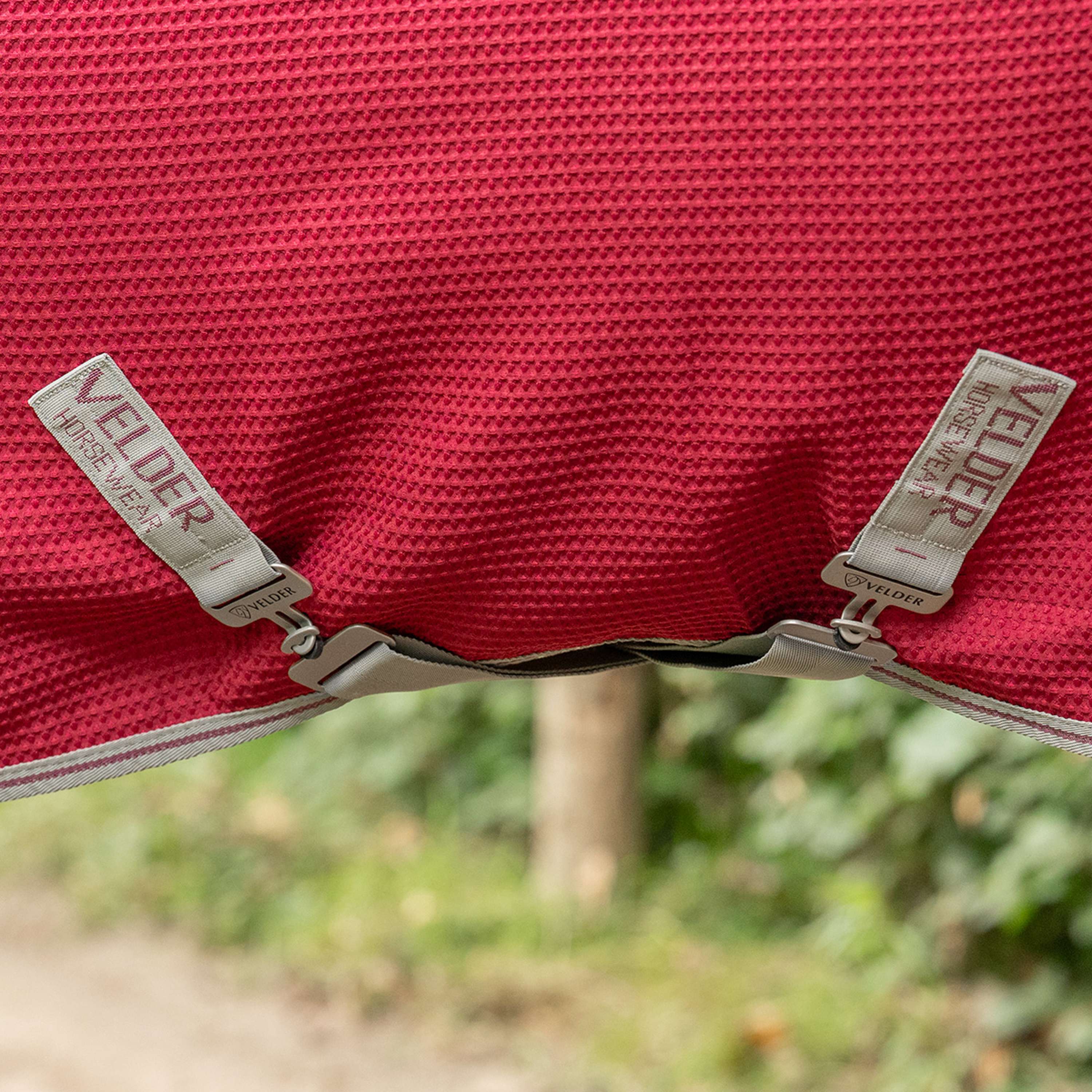Velder Horsewear Premium Pony Waffle Cooler Rug Maulbeeren Rot