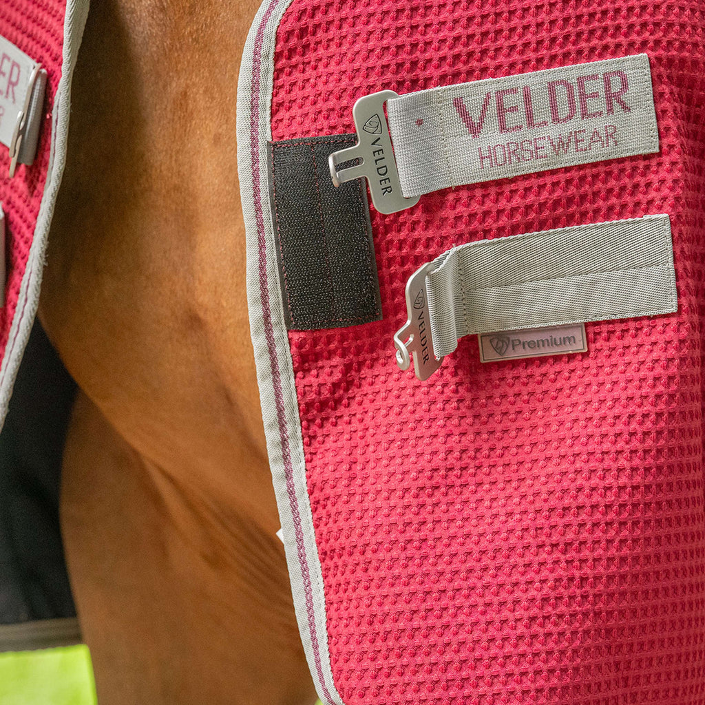 Velder Horsewear Premium Waffle Cooler Rug Maulbeeren Rot