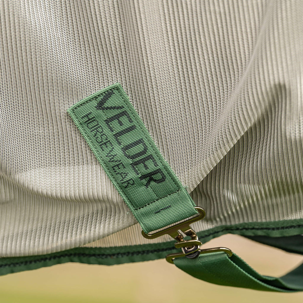 Velder Horsewear Essentials Fliegendecke Mesh mit Halsteil Silber