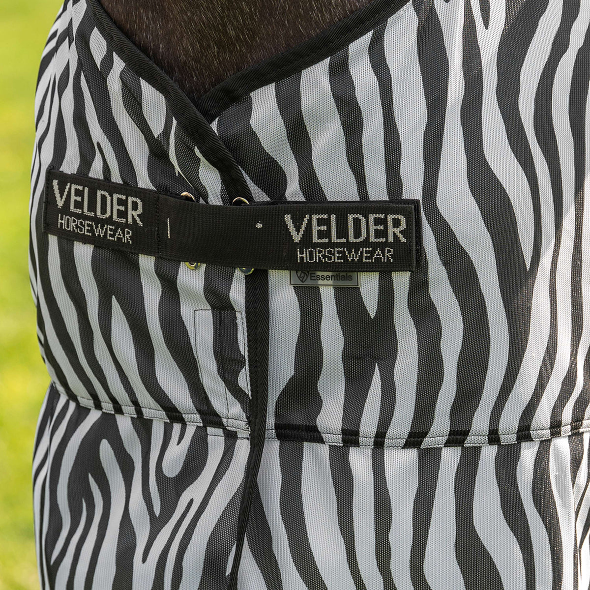 Velder Horsewear Fliegendecke mit Halsteil Zebra Schwarz/Weiß