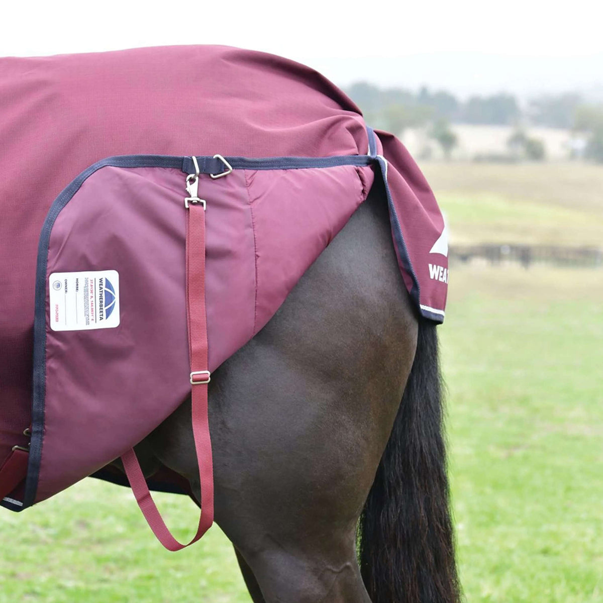 WeatherBeeta ComFiTec Essential Turnout 50g Burgund/Navy