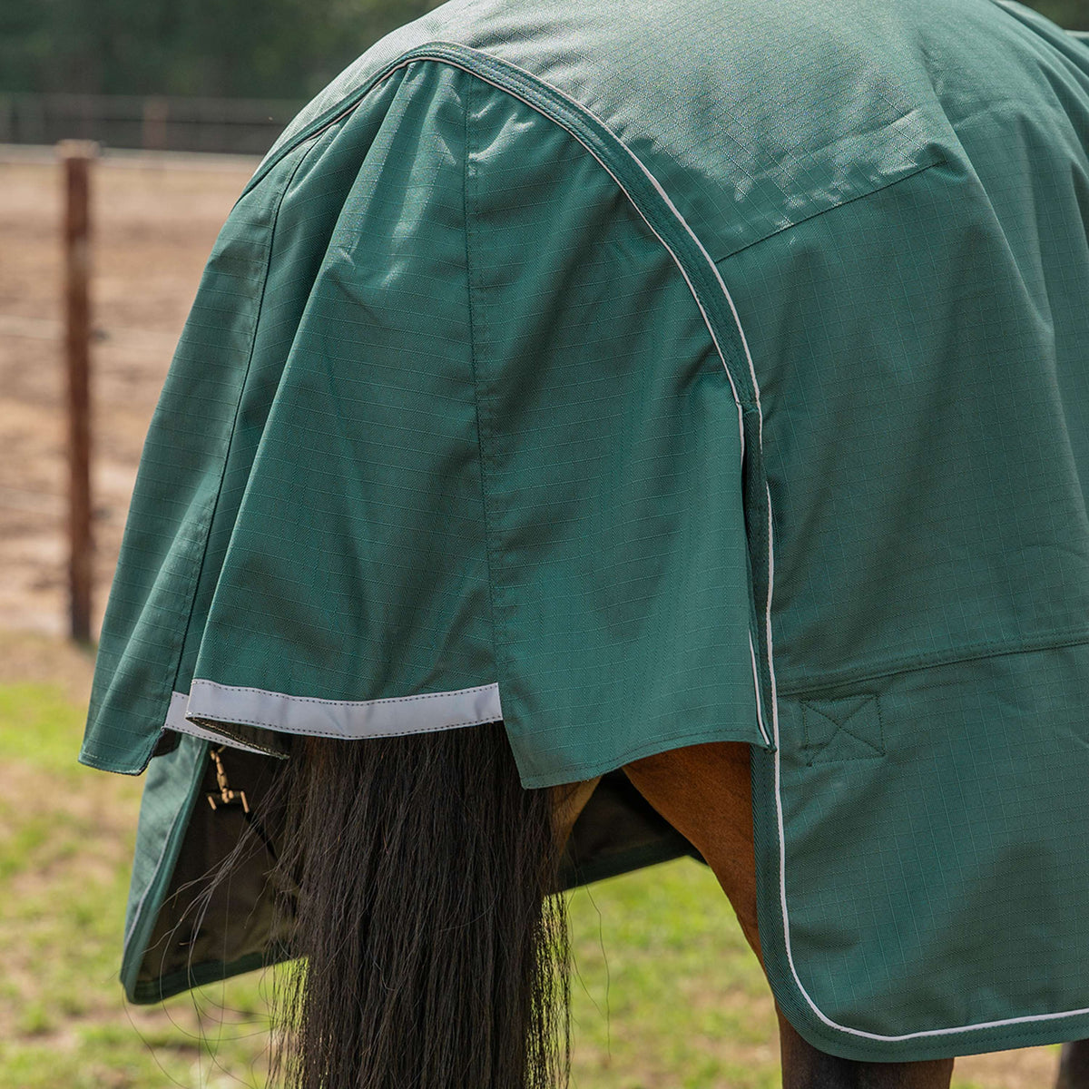 Agradi Horse Outdoordecke 1200D 300gr Reflektierende Paspelierung Grün