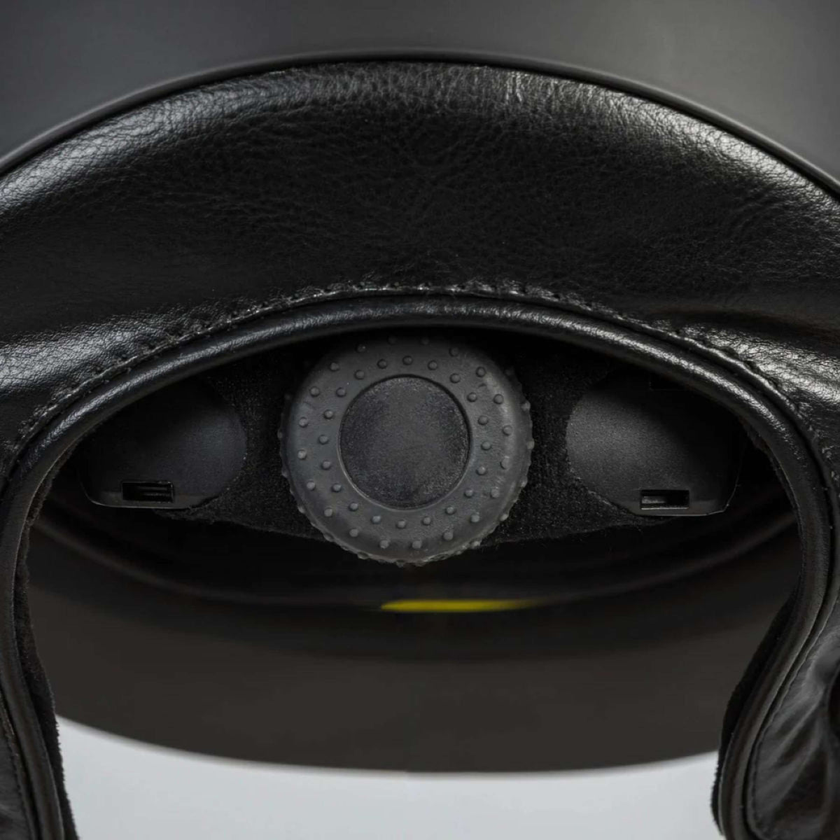 Back on Track Reithelm Caracas Mips Schwarz