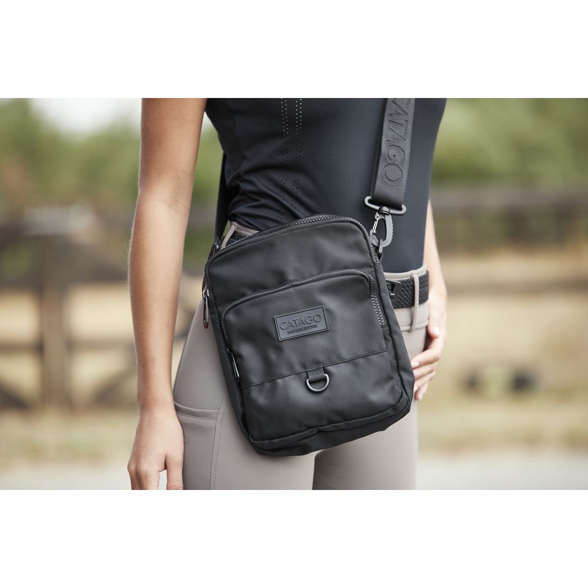 Catago Crossbody Bag Schwarz