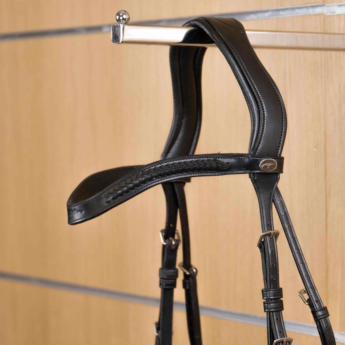 Dyon Stirnriemen Laced V-Shaped Schwarz