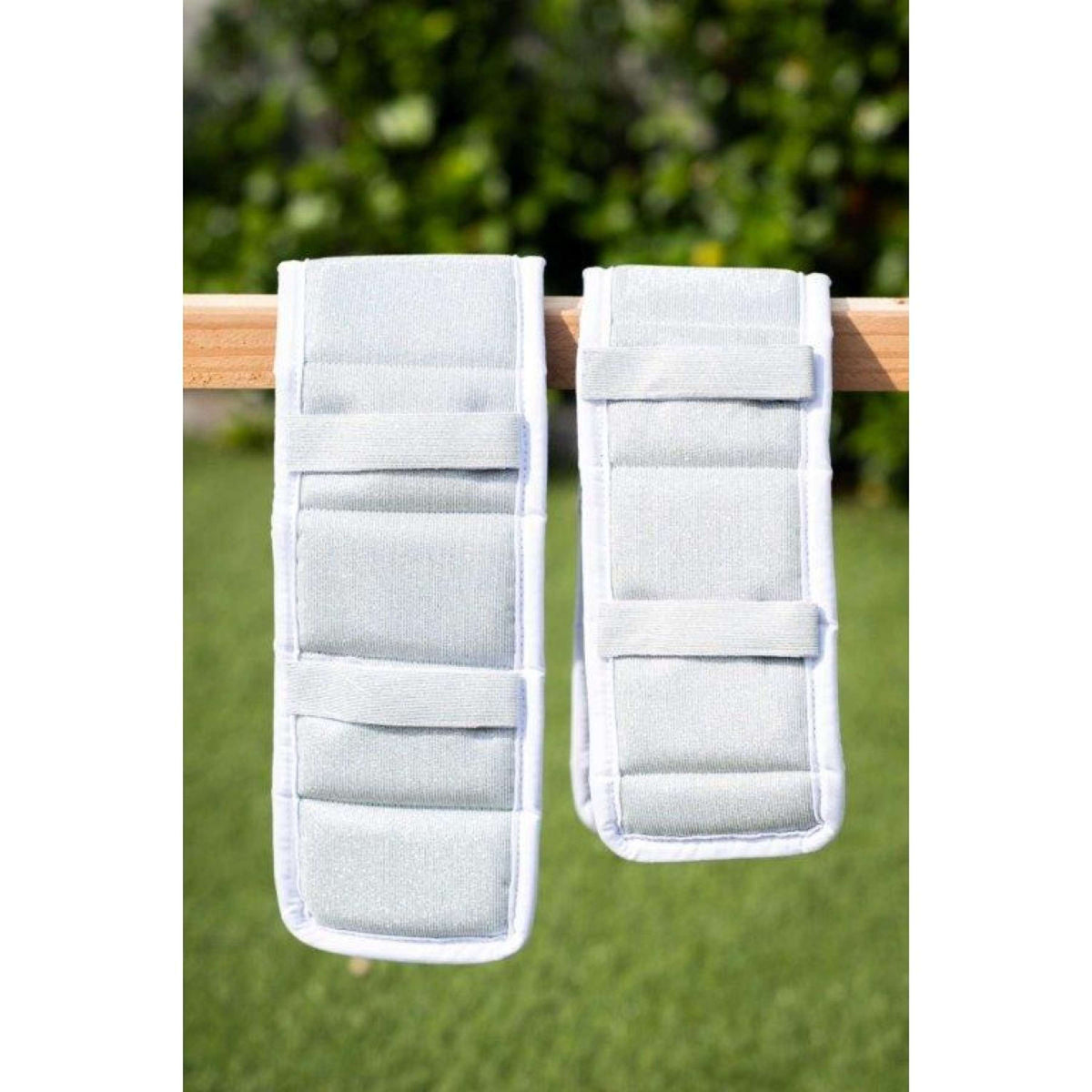 HB Geschirrunterleger Spring Silber