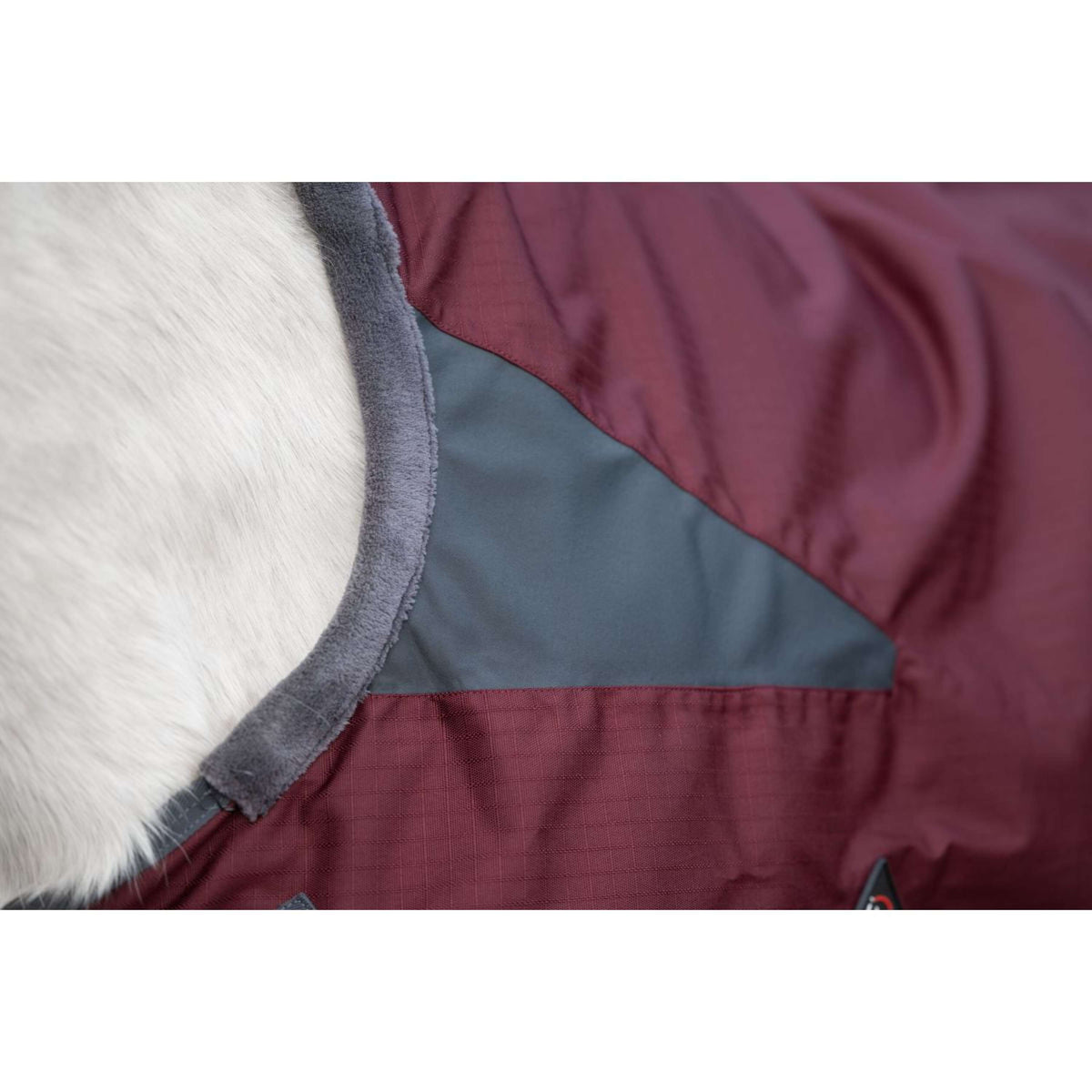 HKM Outdoordecke Yukon 600D Soft 0g dunkelrot/grau