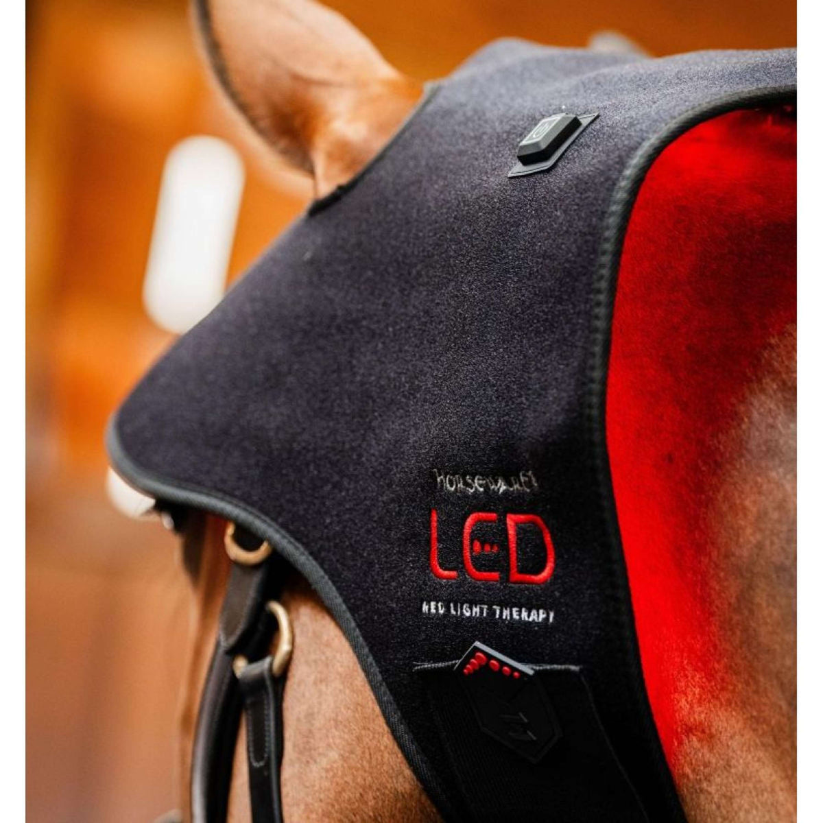 Horseware LED Red Light Therapy Poll Cap Schwarz