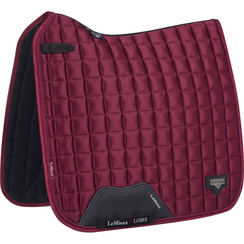 LeMieux Schabracke Loire Classic Satin Square Dressur Mulberry LeMieux Schabracke Loire Classic Satin Square Dressur Mulberry