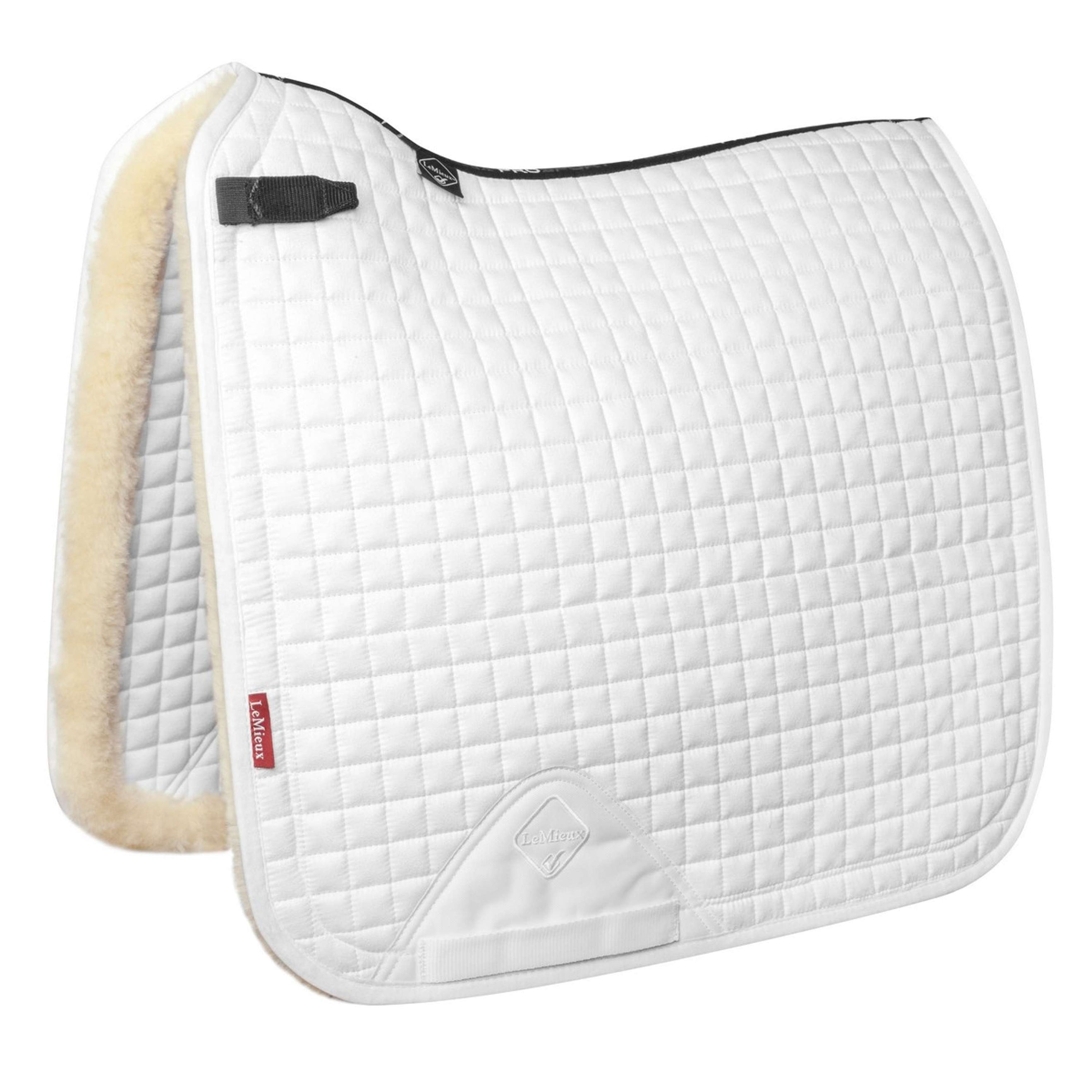 LeMieux Schabracke Sensitive Square Dressur Weiß LeMieux Schabracke Sensitive Square Dressur Weiß
