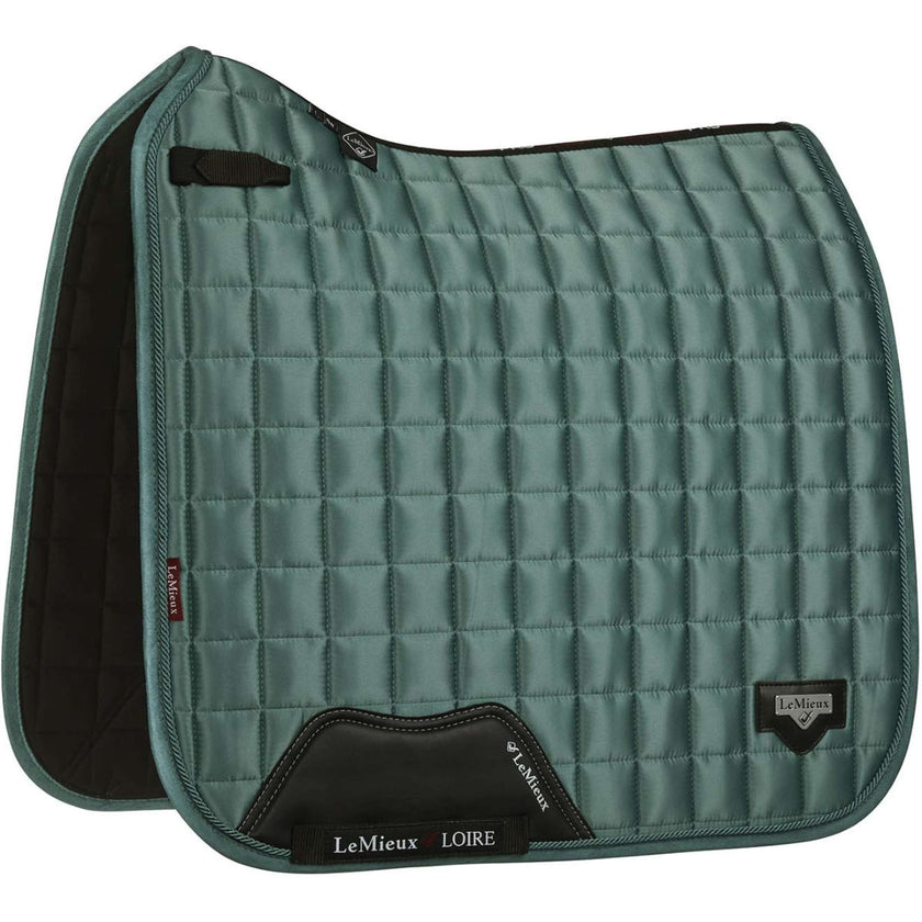 LeMieux Schabracke Loire Classic Satin Square Dressur Sage LeMieux Schabracke Loire Classic Satin Square Dressur Sage