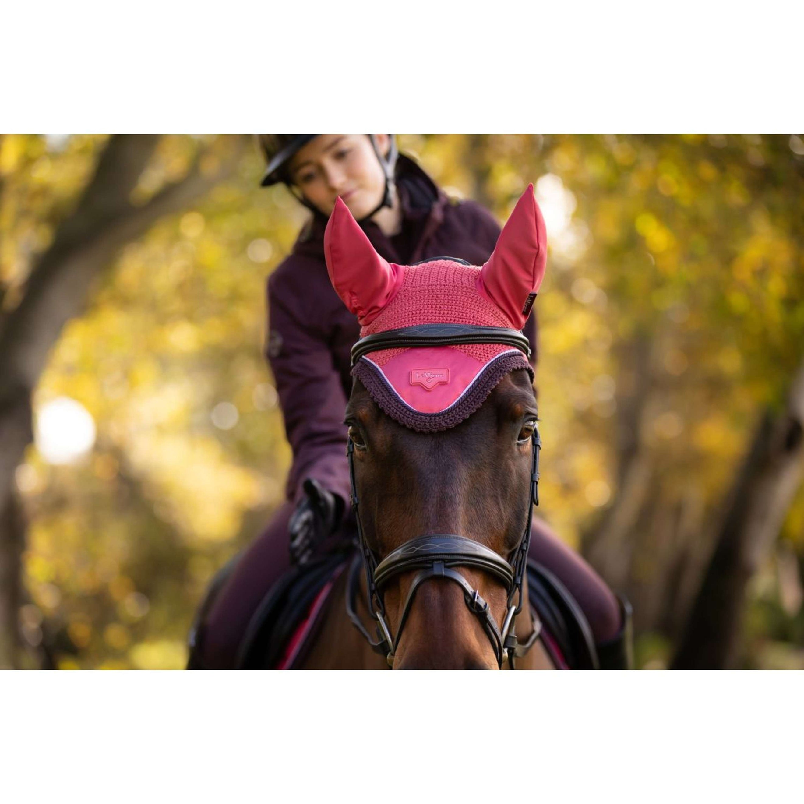 LeMieux Fliegenhaube Loire Cranberry
