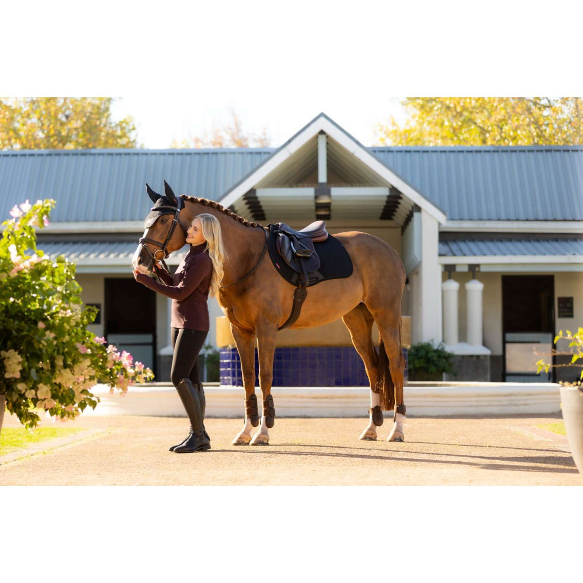 LeMieux Schabracke Essence Springen Schwarz