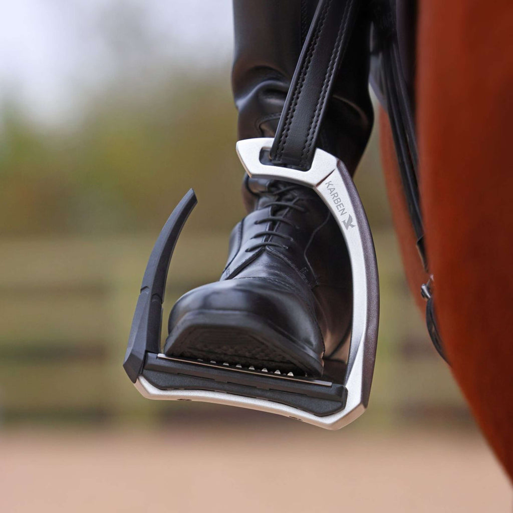 Karben by Shires Steigbügel Ultra Grip FX Schwarz