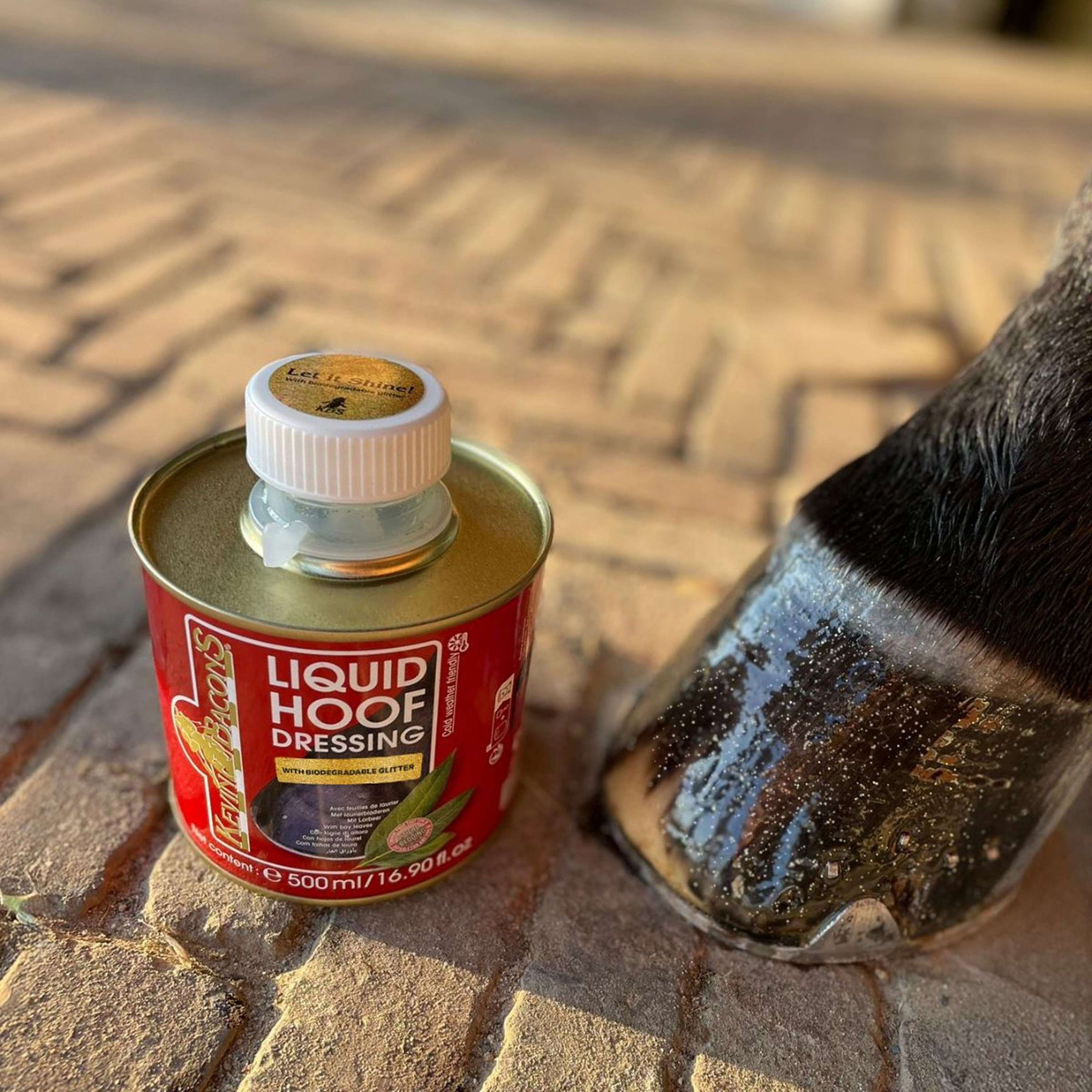 Kevin Bacon's Hoefdressing Glitter Edition Gold Kevin Bacon's Hoefdressing Glitter Edition Gold