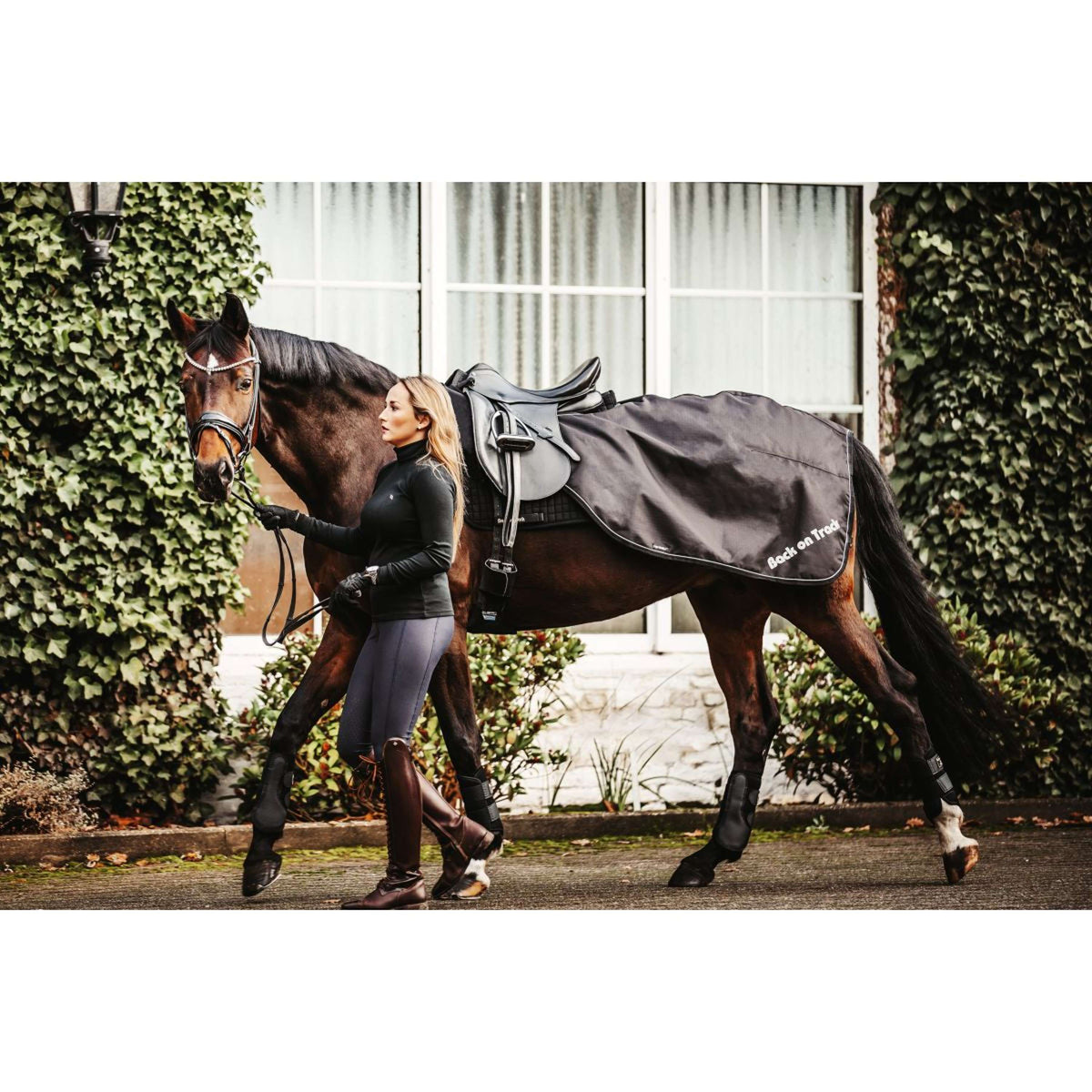 Back on Track Ausreitdecke Sammy Schwarz