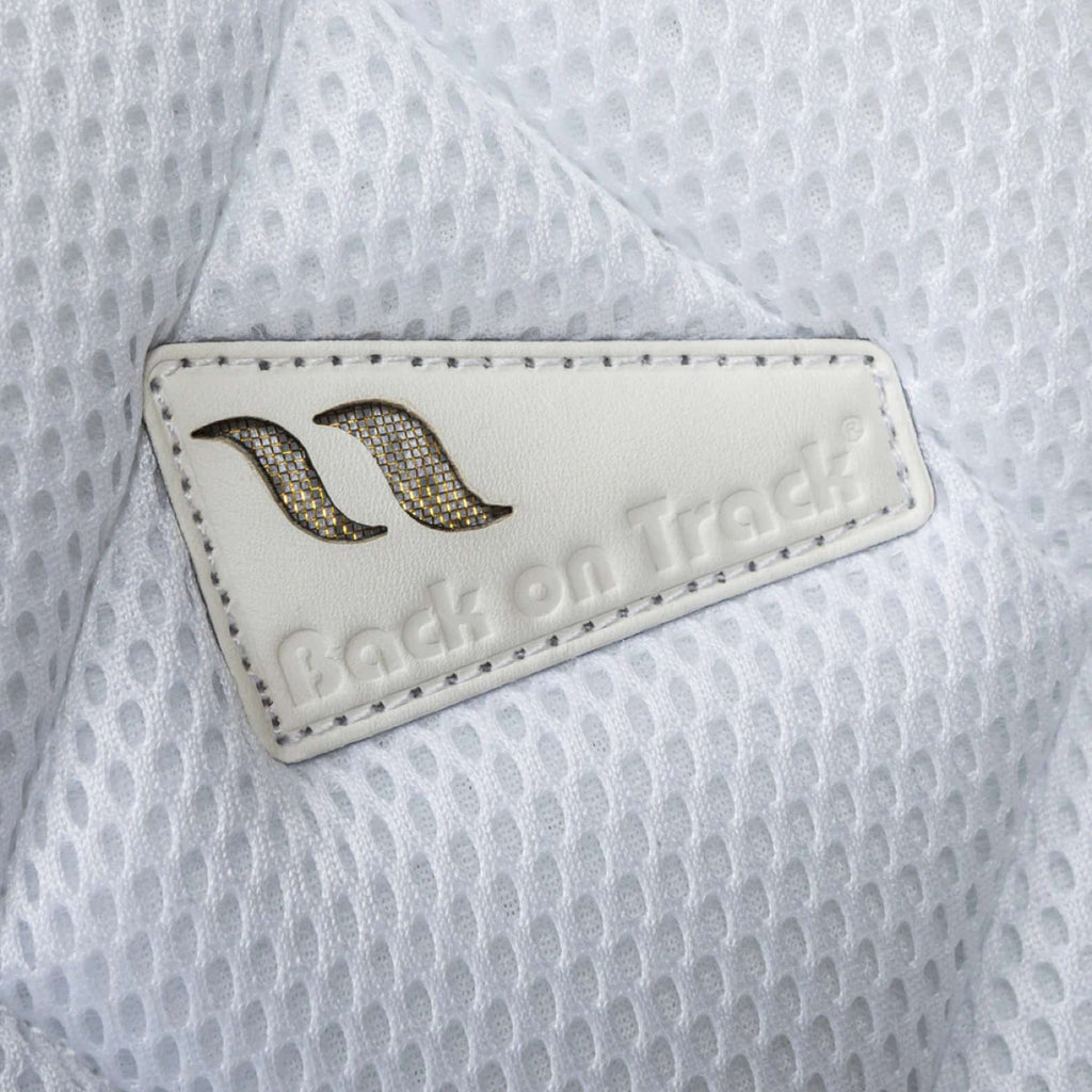 Back on Track Schabracke Airflow Springen Weiß