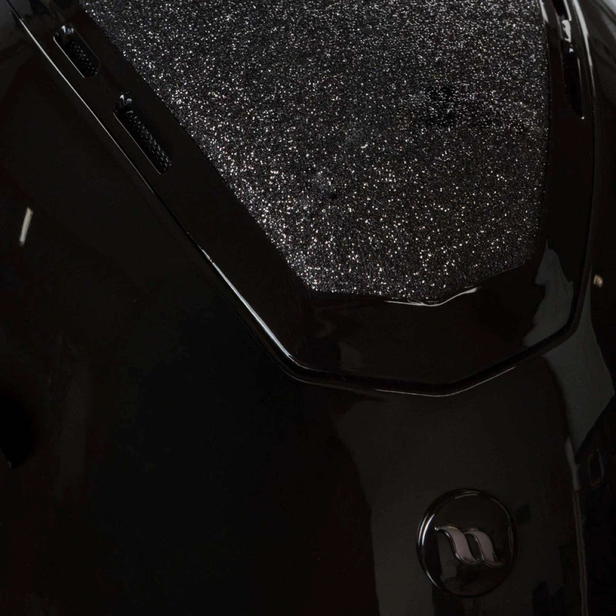 Back on Track Reithelm Caracas Schwarz