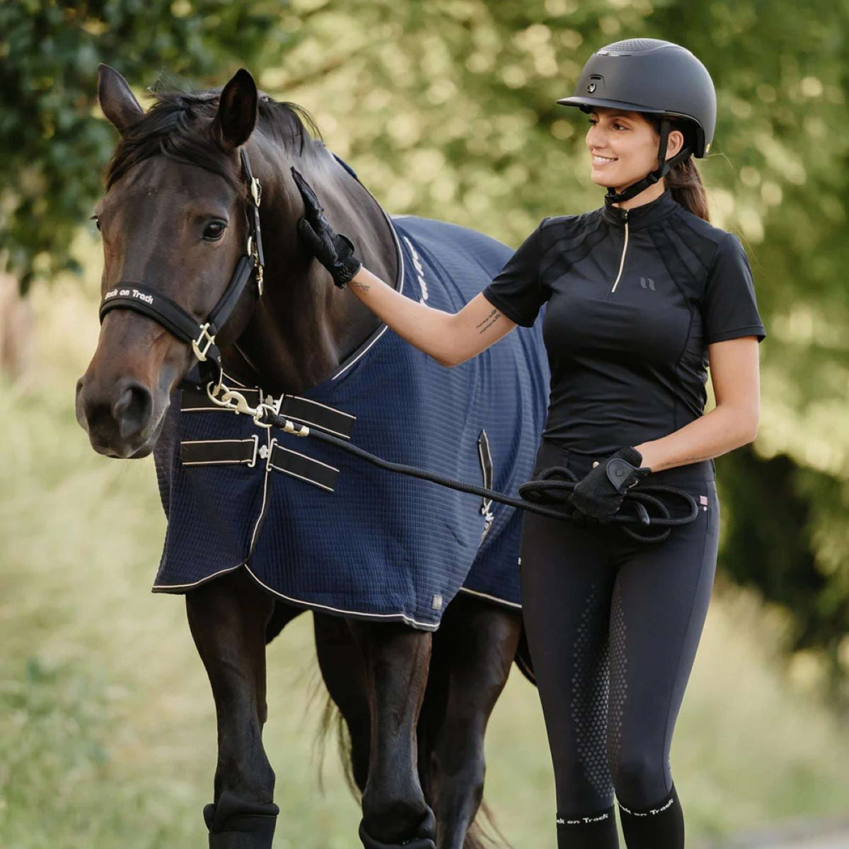 Back on Track Reithelm Strixx Matt/Glänzend Schwarz