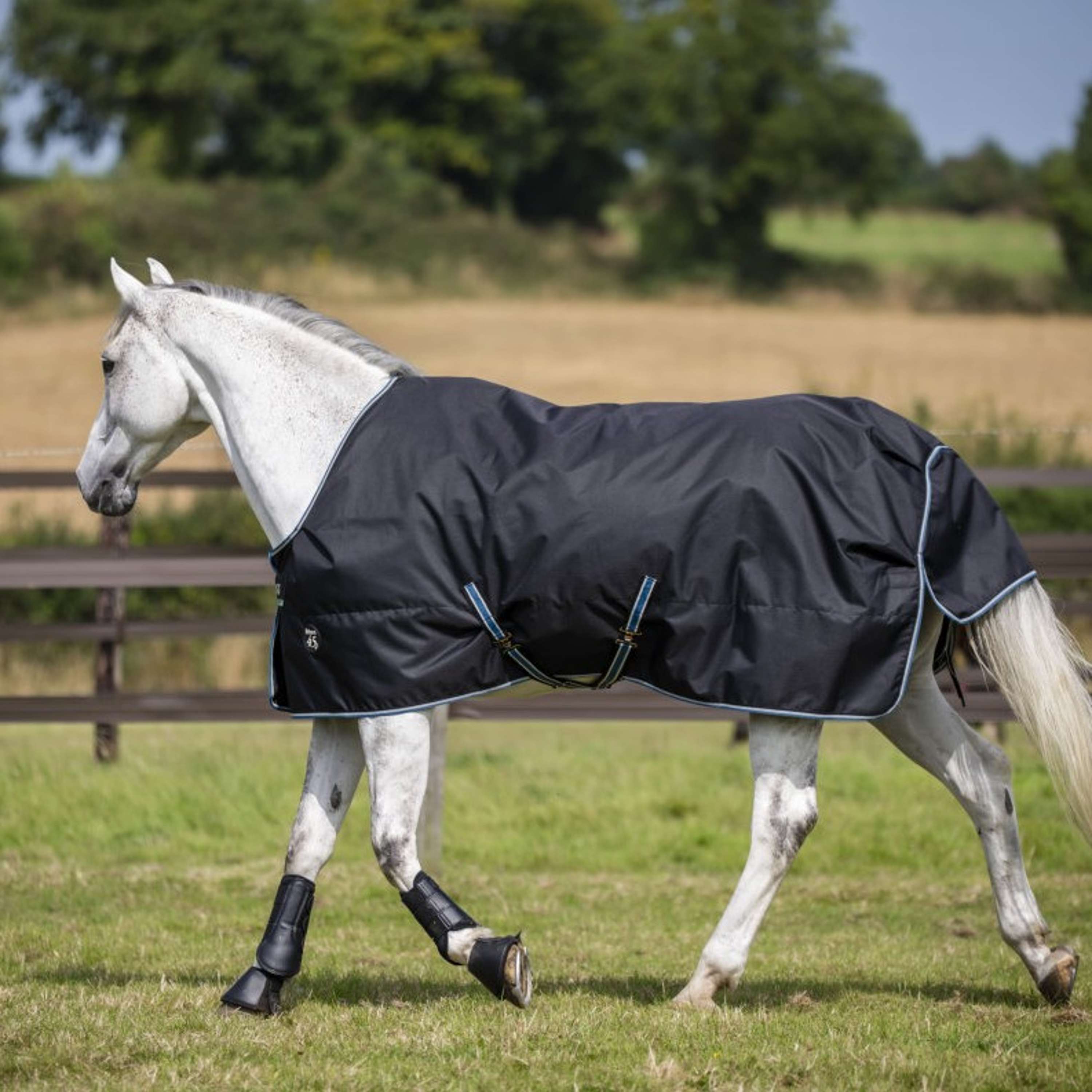 Bucas Anniversary Turnout Stay-dry 150g Sapphire