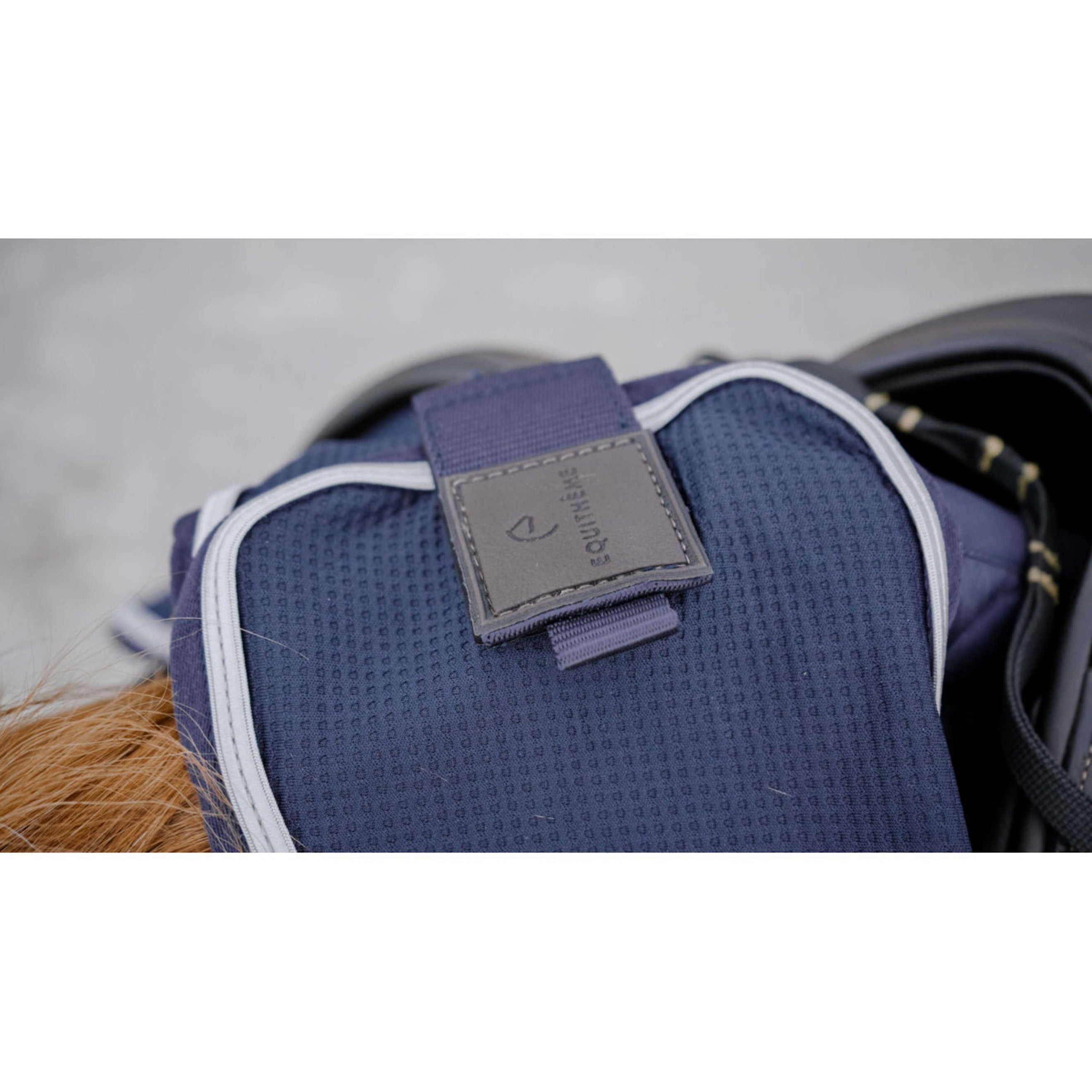 EQUITHÈME Ausreitdecke Flycool Navy/Weiß EQUITHÈME Ausreitdecke Flycool Navy/Weiß