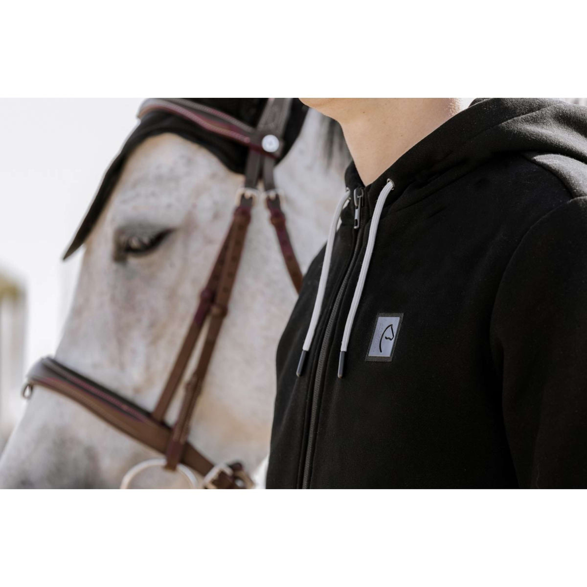 EQUITHÈME Jacke Heated Owen Schwarz