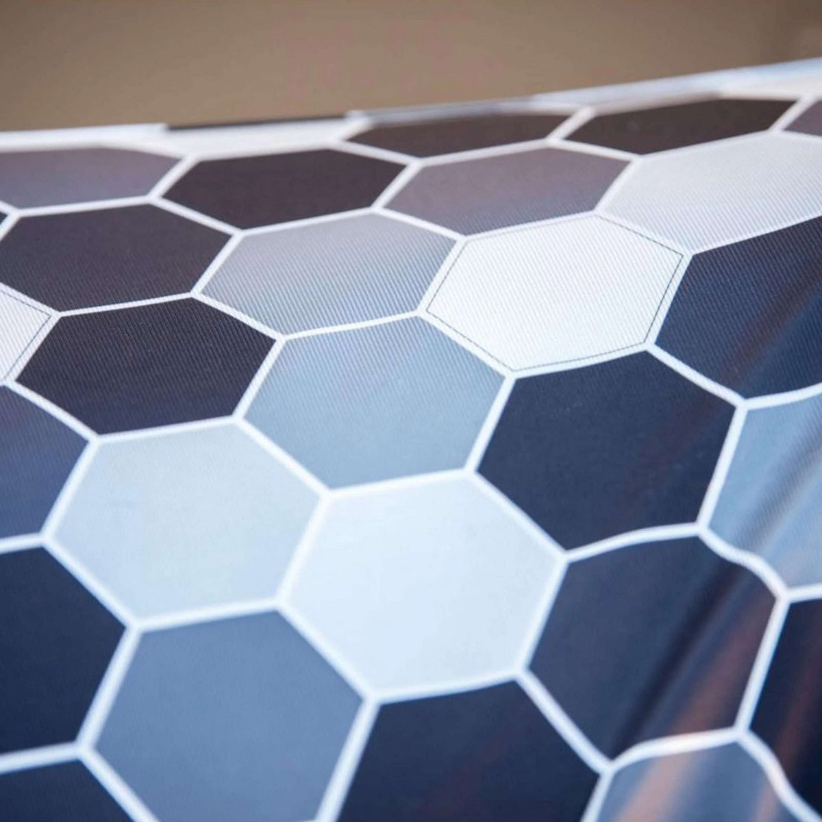 Equilibrium Fliegendecke Field Relief Grau