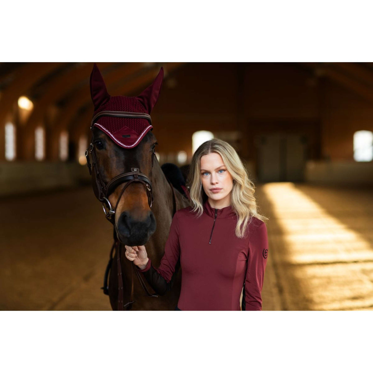 Equestrian Stockholm Fliegenhaube Modern Crystal Bordeaux