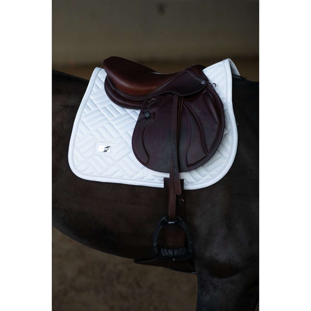Equestrian Stockholm Schabracke Modern Springen White Silver