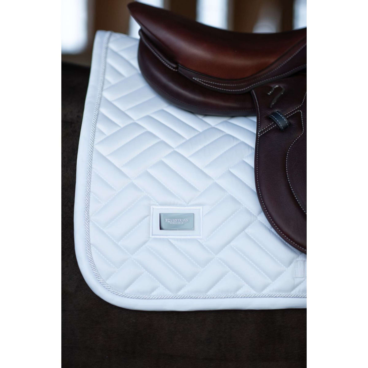 Equestrian Stockholm Schabracke Modern Springen White Silver