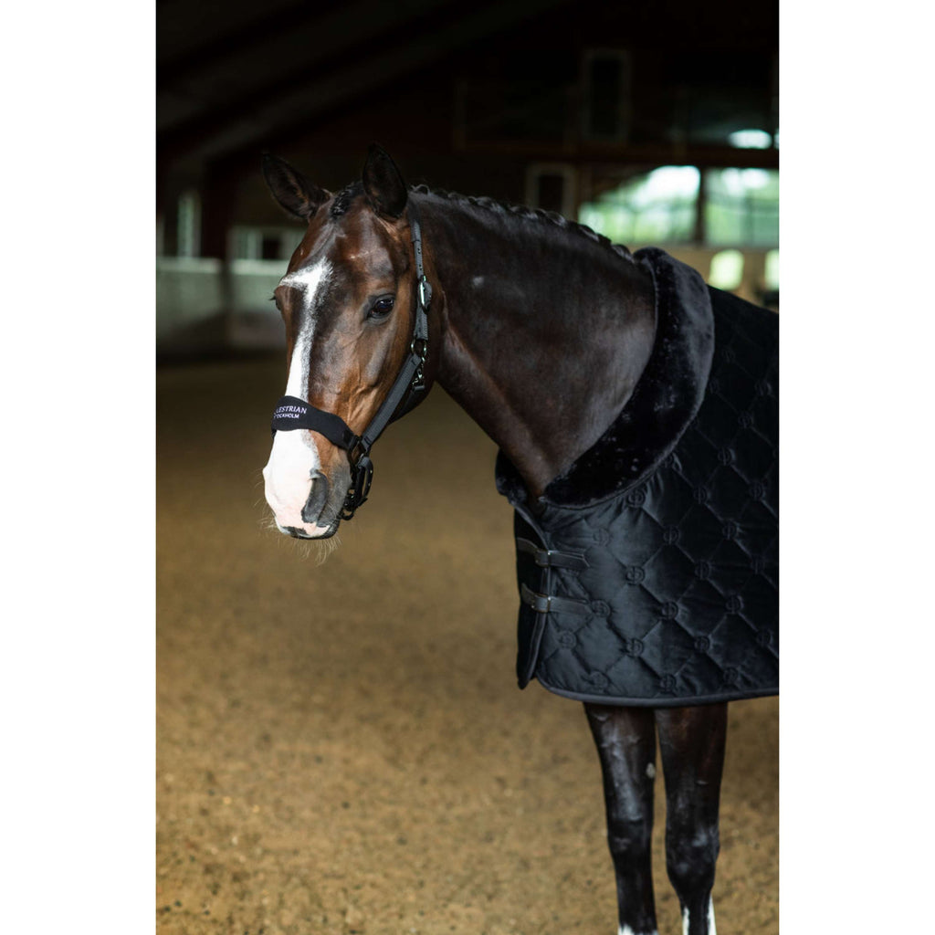 Equestrian Stockholm Fleecedecke Velvet Schwarz