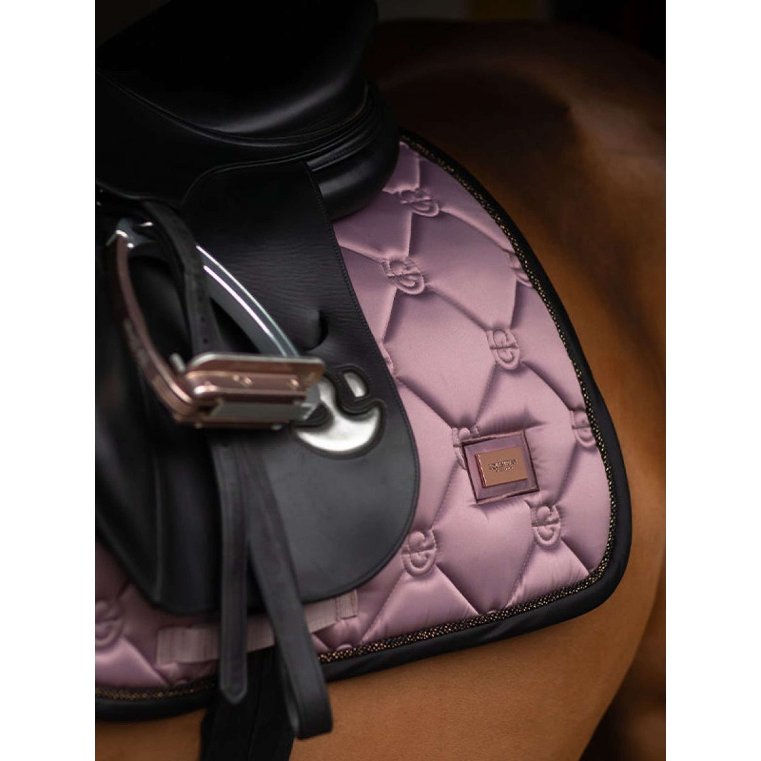 Equestrian Stockholm Schabracke Springen Anemone
