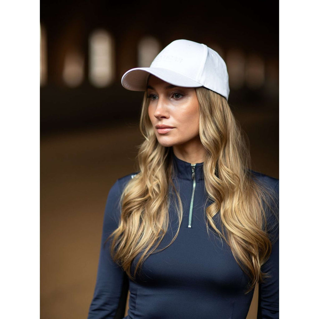 Equestrian Stockholm Cap Weiß