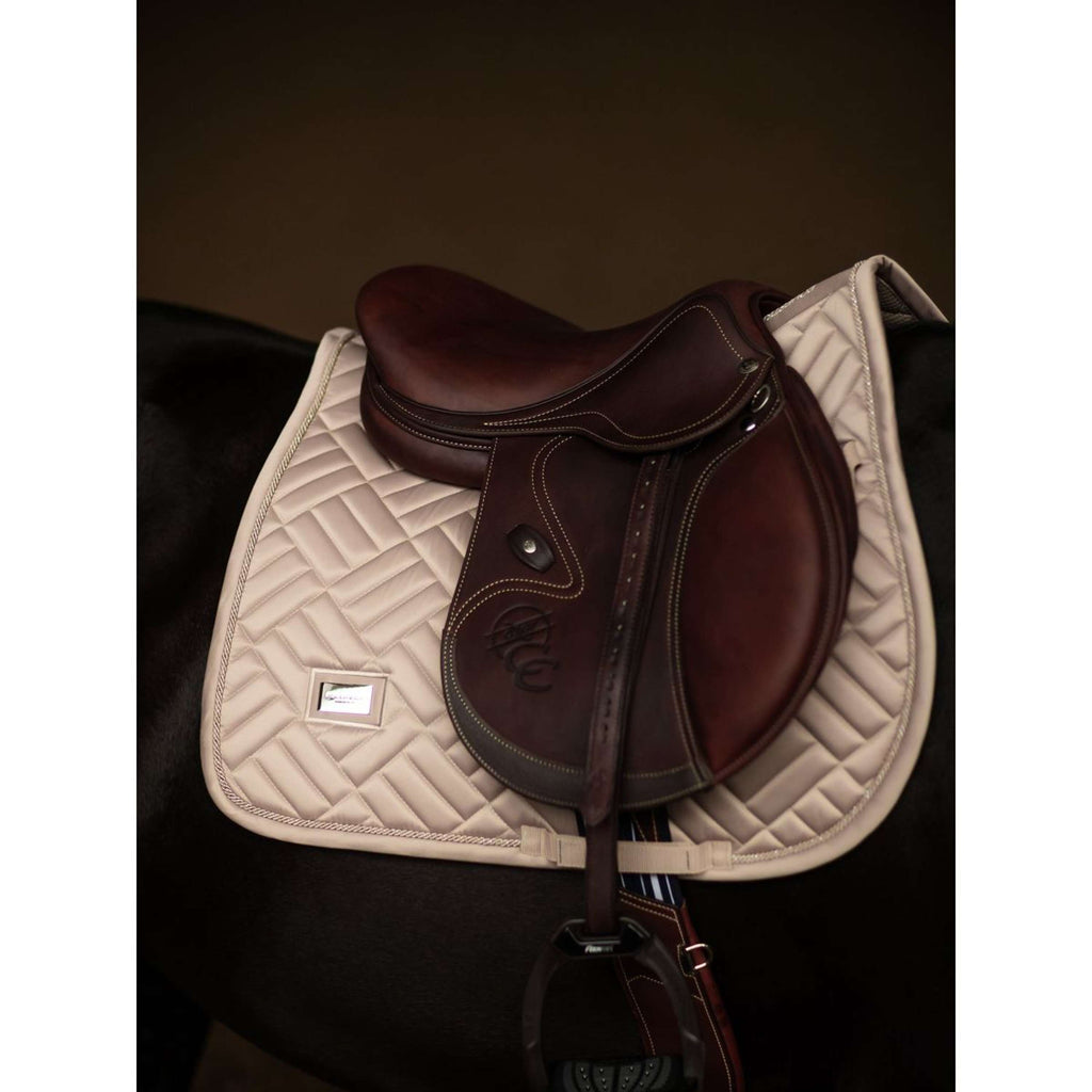 Equestrian Stockholm Schabracke Modern Springen Sand