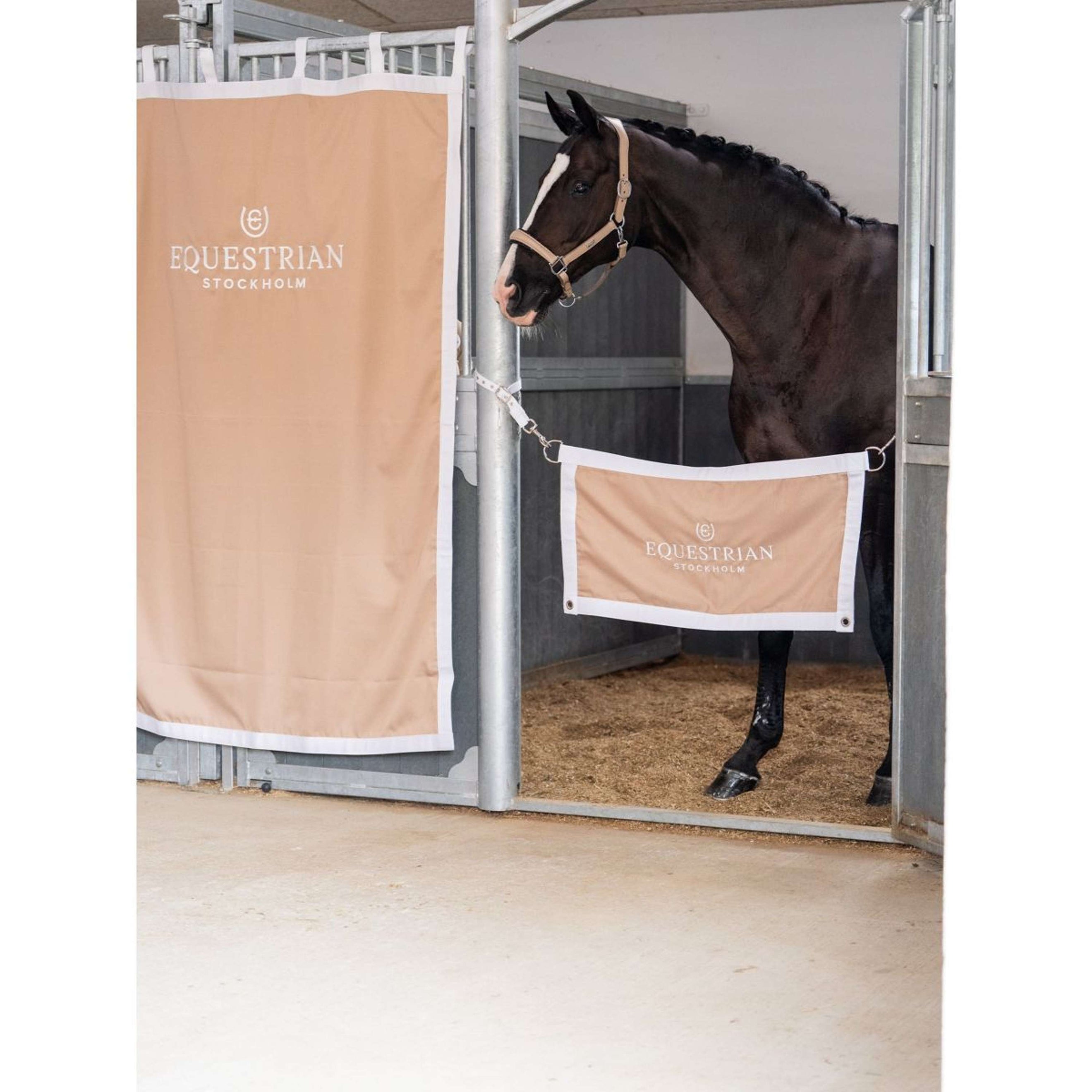 Equestrian Stockholm Stallvorhang Sand