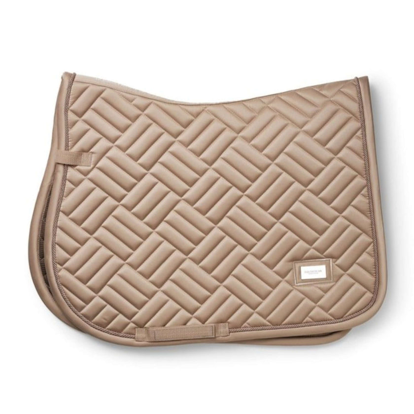 Equestrian Stockholm Schabracke Modern Springen Sand