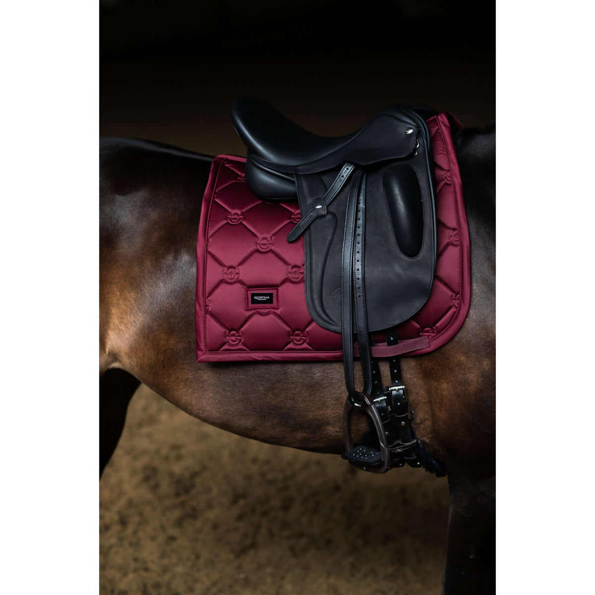 Equestrian Stockholm Schabracke Satin Dressur Merlot