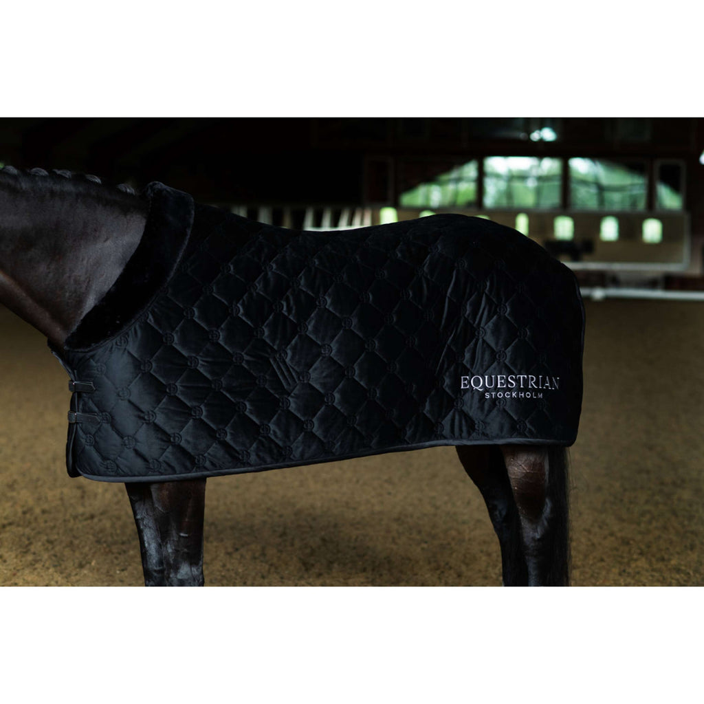 Equestrian Stockholm Fleecedecke Velvet Schwarz