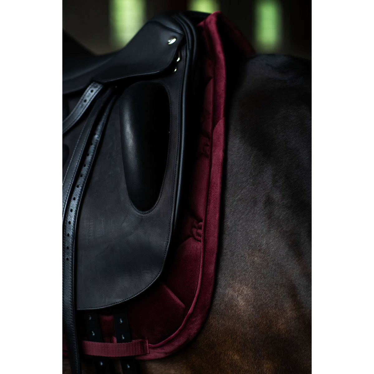 Equestrian Stockholm Schabracke Velvet Dressur Merlot