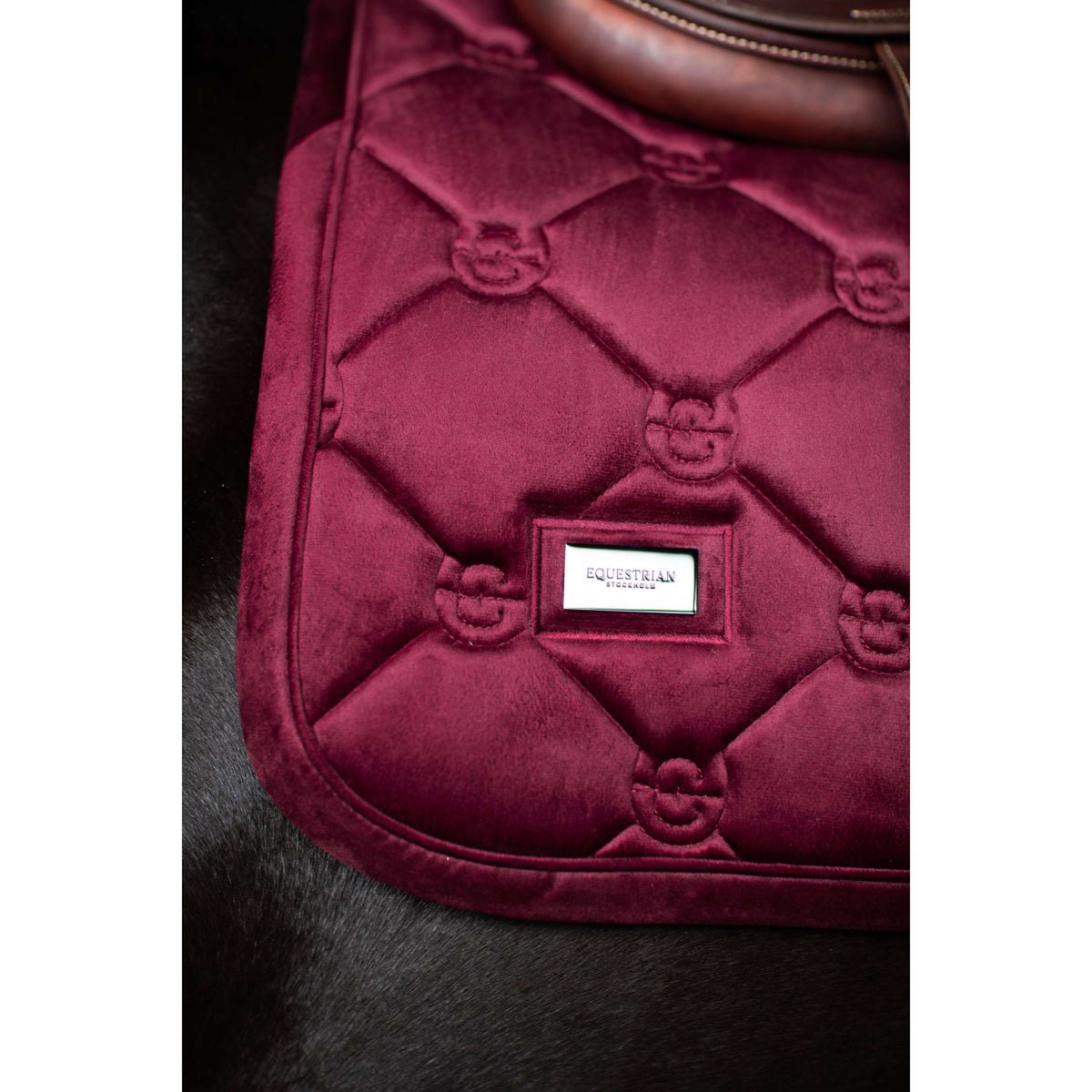 Equestrian Stockholm Schabracke Velvet Springen Merlot